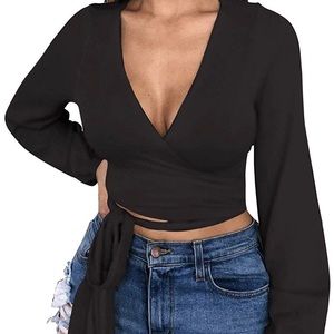 Long sleeve black crop top